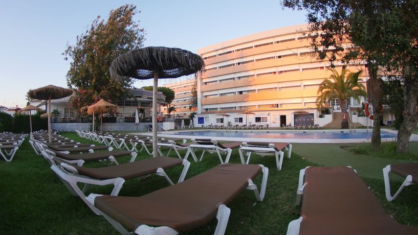 Imagen de la piscina del Hotel Ohtels Carabela Beach & Golf. Foto 11