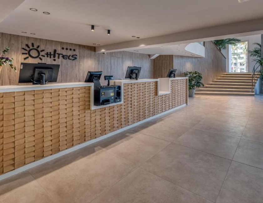 Imagen de los interiores del Hotel Ohtels Gran Hotel Almeria. Foto 13