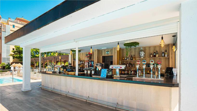 Imagen de los exteriores del Hotel Ohtels Islantilla. Foto 11