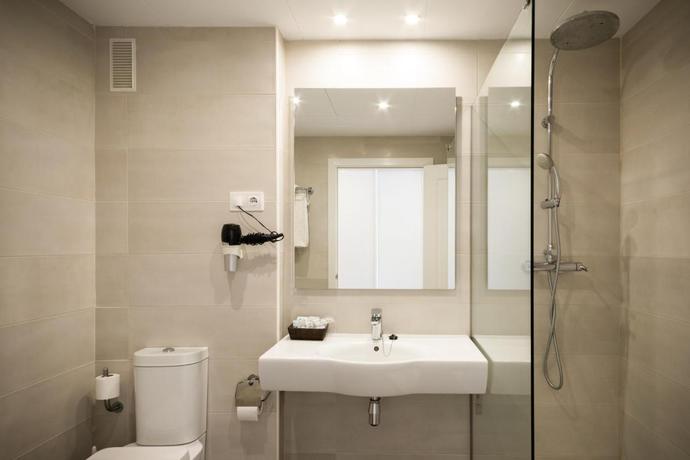 Imagen de la habitación del Hotel Ohtels La Hacienda. Foto 4