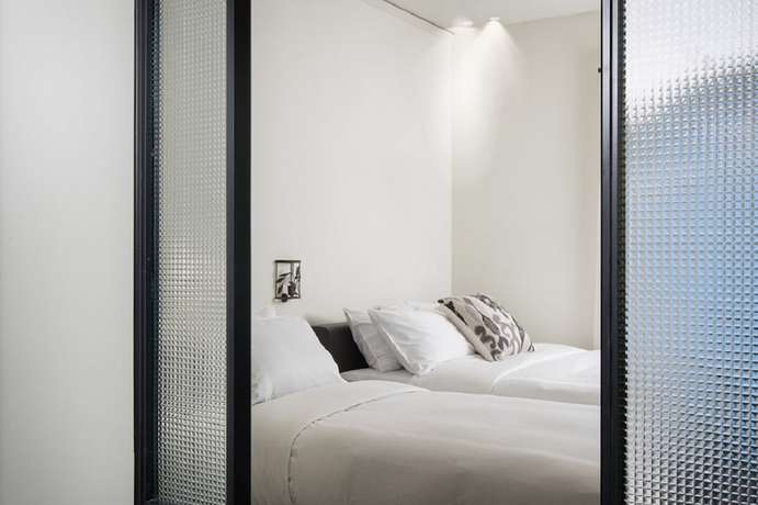 Imagen de la habitación del Hotel Oia. Foto 6