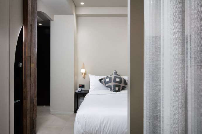 Imagen de la habitación del Hotel Oia. Foto 16