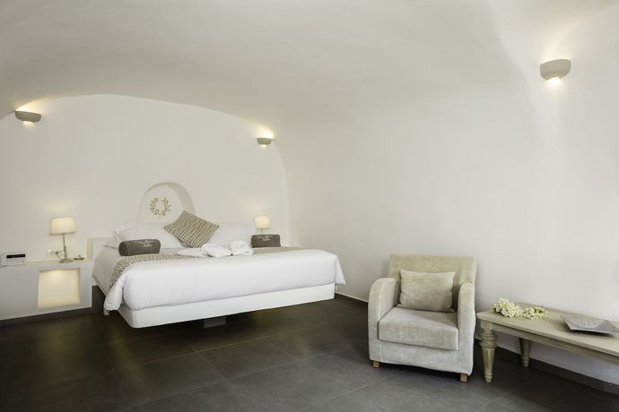 Imagen de la habitación del Hotel Oia Mare Villas. Foto 9