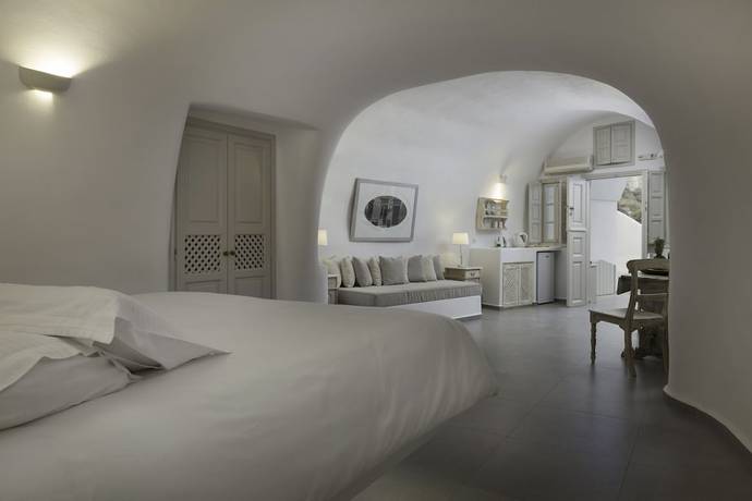 Imagen de la habitación del Hotel Oia Mare Villas. Foto 12