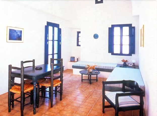 Imagen de la habitación del Hotel Oia's Sunset. Foto 10