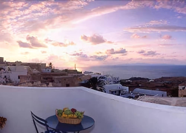 Imagen de la habitación del Hotel Oia's Sunset. Foto 15