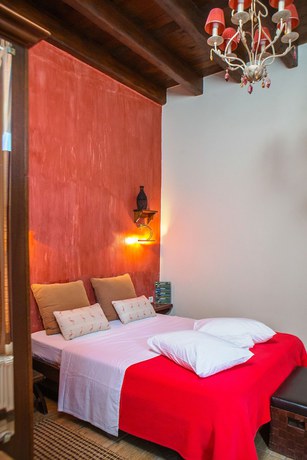 Imagen de la habitación del Hotel Oikoperiigitis. Foto 18