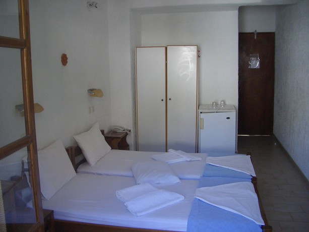Imagen de la habitación del Hotel Oinoi. Foto 10