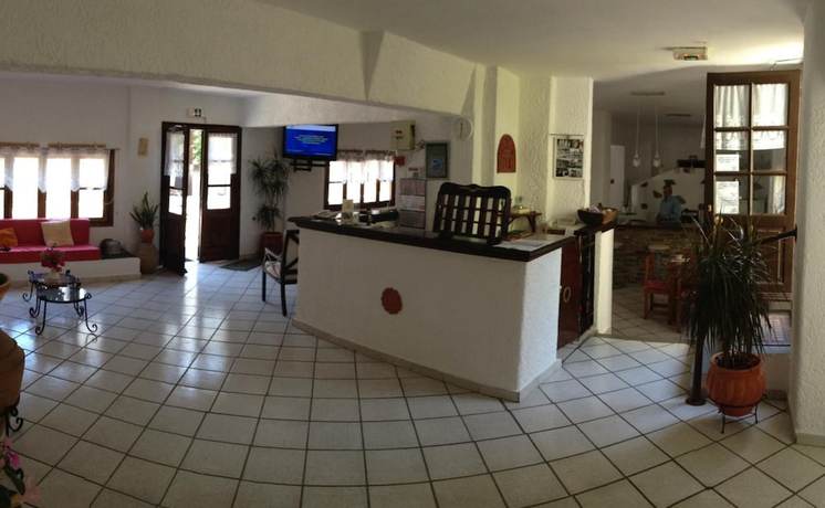 Imagen de los interiores del Hotel Oinoi. Foto 19