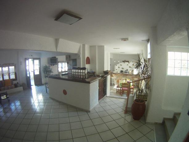 Imagen de los interiores del Hotel Oinoi. Foto 20