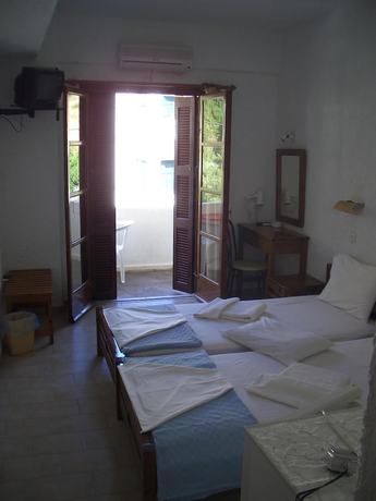 Imagen de la habitación del Hotel Oinoi. Foto 14