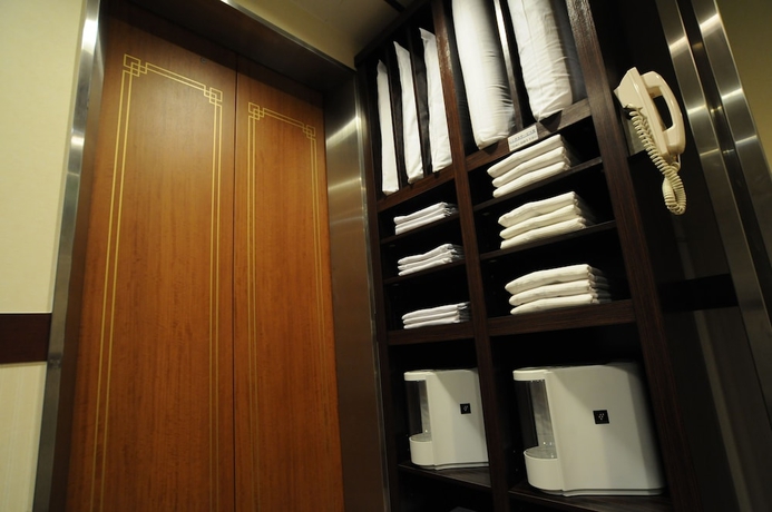 Imagen de los interiores del Hotel Oita Regal. Foto 18