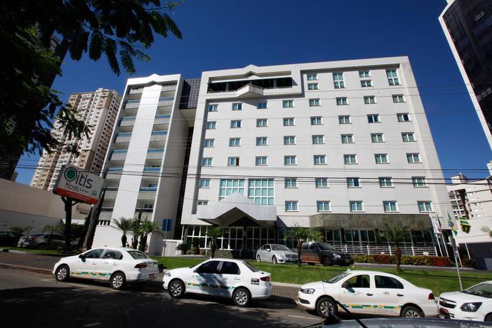 Imagen de los exteriores del Hotel Oitis. Foto 7