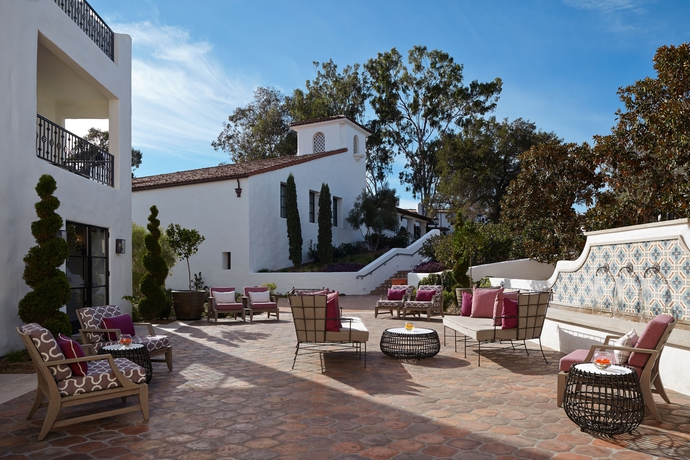 Imagen de los exteriores del Hotel Ojai Valley Inn. Foto 7