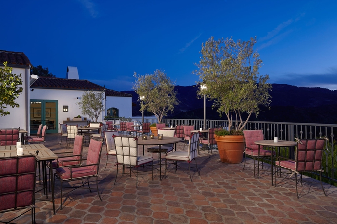 Imagen de los exteriores del Hotel Ojai Valley Inn. Foto 9