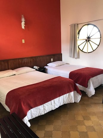 Imagen de la habitación del Hotel Ojo de Agua, Ciudad Hidalgo. Foto 8