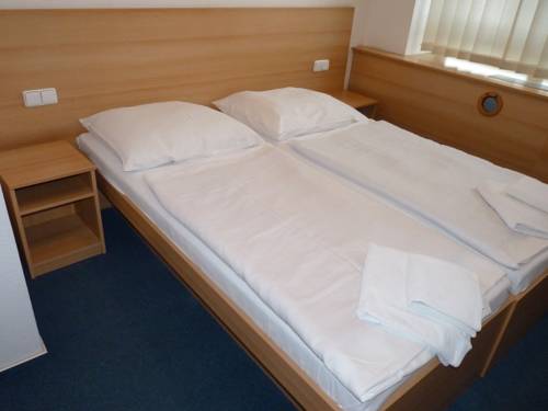 Imagen de la habitación del Hotel O.k. 1. Foto 9