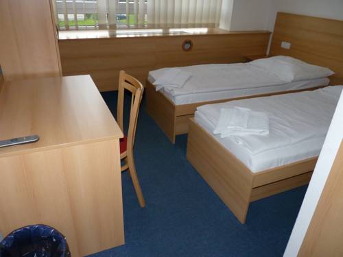 Imagen de la habitación del Hotel O.k. 1. Foto 12