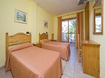 Imagen de la habitación del Hotel Ok Bossa. Foto 2