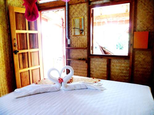 Imagen de la habitación del Hotel Ok Chawkoh Bungalow. Foto 6