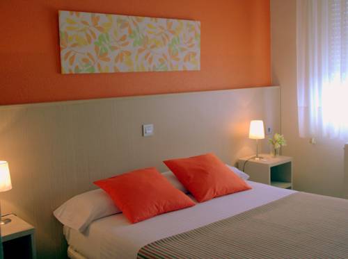 Imagen de la habitación del Hotel Ok La Basílica. Foto 3