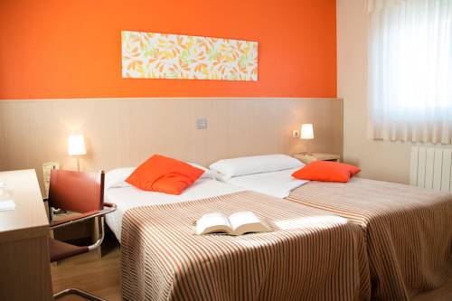 Imagen de la habitación del Hotel Ok La Basílica. Foto 7