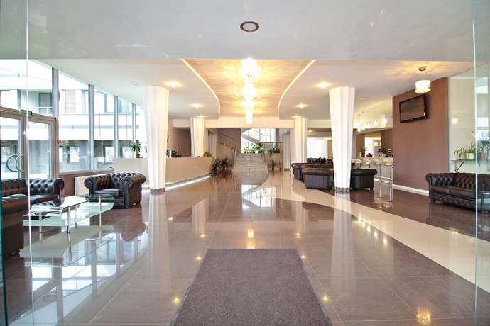 Imagen de los interiores del Hotel Ok Odessa. Foto 9