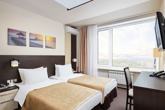 Imagen de la habitación del Hotel Oka Business Grand. Foto 3