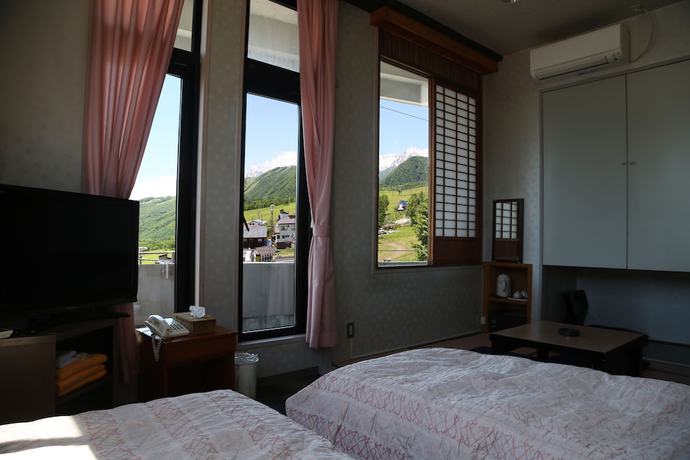 Imagen de la habitación del Hotel Oka No Ue Miyagawa. Foto 10