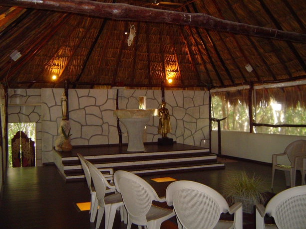 Imagen de los interiores del Hotel Okaan. Foto 4