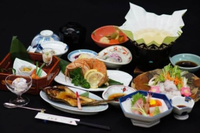 Imagen del bar/restaurante del Hotel Okabe Shiosaitei. Foto 4