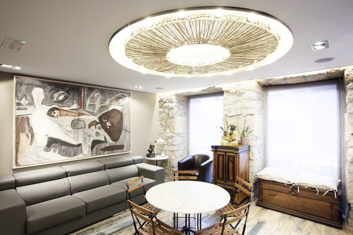 Imagen de los interiores del Hotel Okako. Foto 15