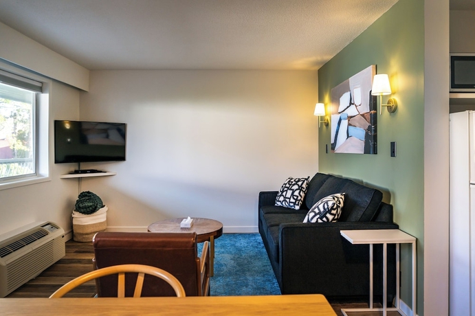 Imagen de la habitación del Hotel Okanagan Lakefront Resort. Foto 6