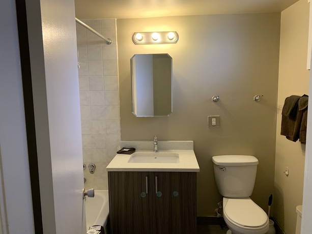 Imagen de la habitación del Hotel Okanagan Royal Park Inn By Elevate Rooms. Foto 5