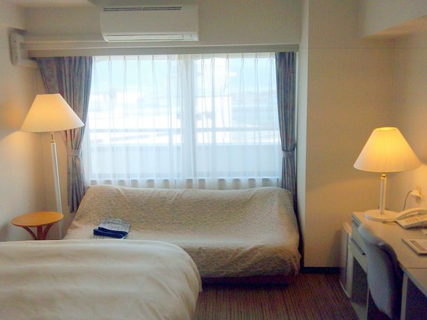 Imagen de la habitación del Hotel Okaya Central. Foto 7