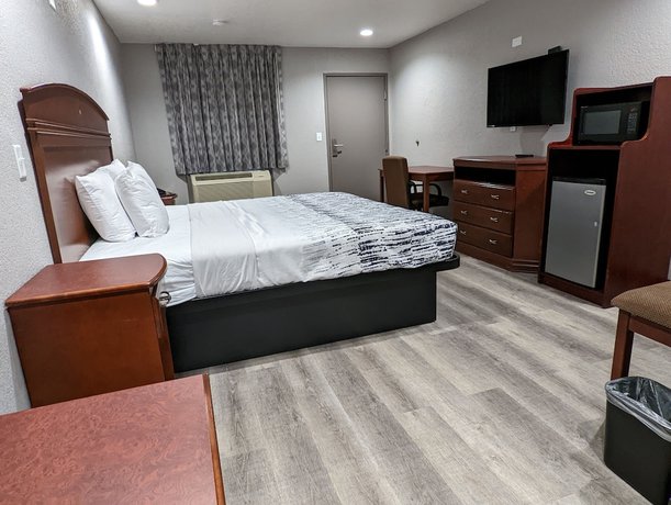 Imagen de la habitación del Hotel Okc. Foto 9