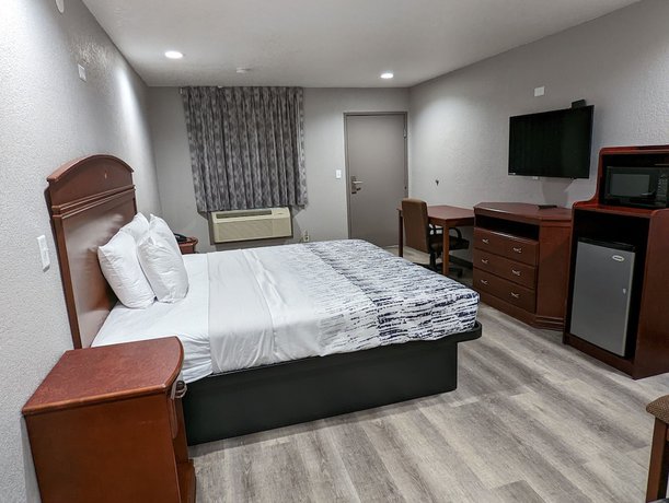 Imagen de la habitación del Hotel Okc. Foto 14