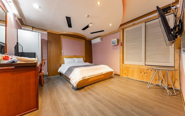 Imagen de la habitación del Hotel Okcheon Rivera. Foto 12