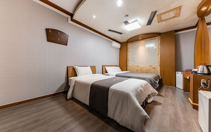 Imagen de la habitación del Hotel Okcheon Rivera. Foto 17