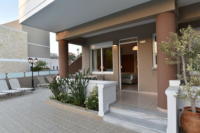 Imagen general del Hotel Okeanis 2. Foto 8