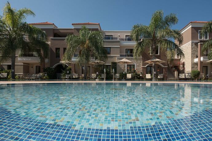Imagen general del Hotel Okeanis Golden Resort. Foto 4