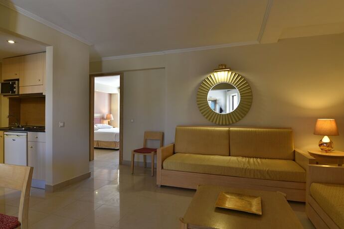 Imagen general del Hotel Okeanis Golden Resort. Foto 6