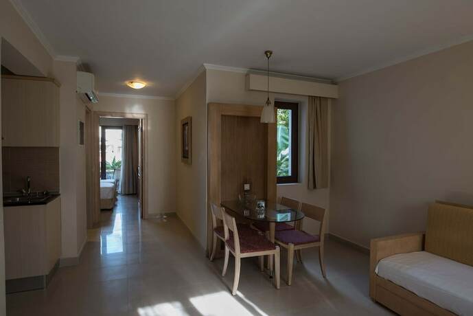 Imagen general del Hotel Okeanis Golden Resort. Foto 9
