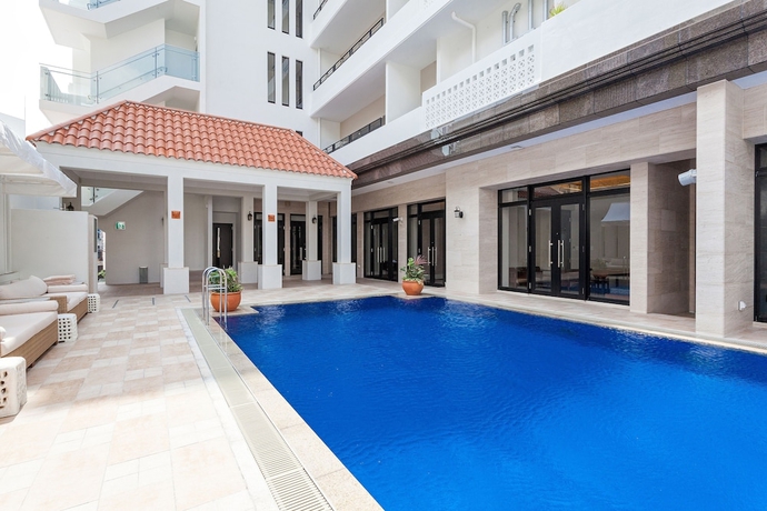 Imagen de la piscina del Hotel Okinawa Kariyushi Resort Exes Naha. Foto 17