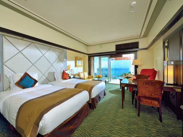 Imagen de la habitación del Hotel Okinawa Kariyushi Resort Exes Onna. Foto 2