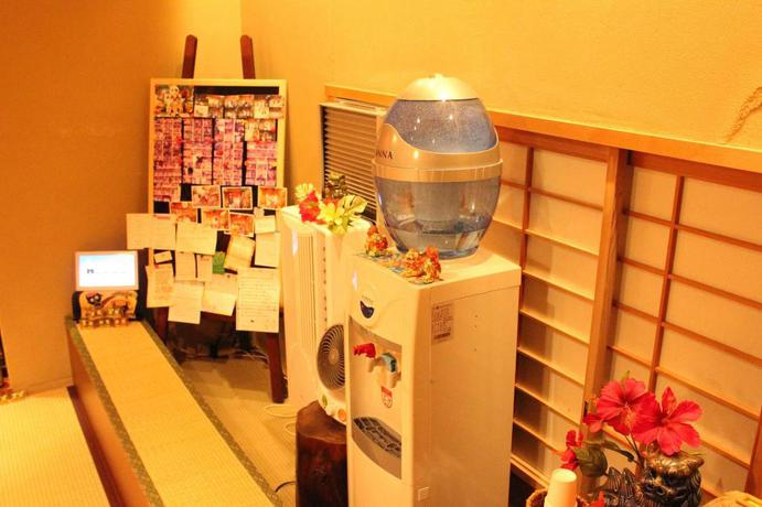 Imagen general del Hotel Okinawa Minshuku Kariyushi Honkan. Foto 1