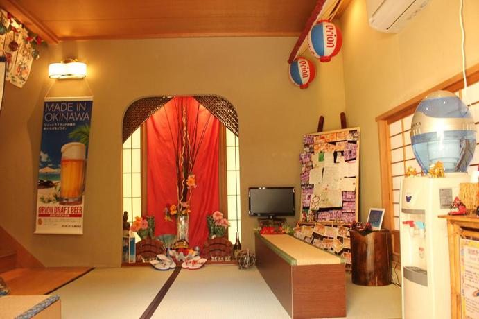 Imagen de los interiores del Hotel Okinawa Minshuku Kariyushi Honkan. Foto 18