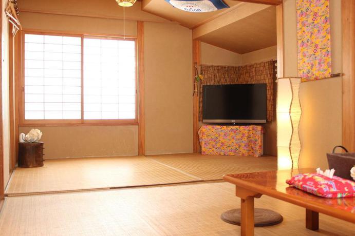 Imagen de la habitación del Hotel Okinawa Minshuku Kariyushi Honkan. Foto 12