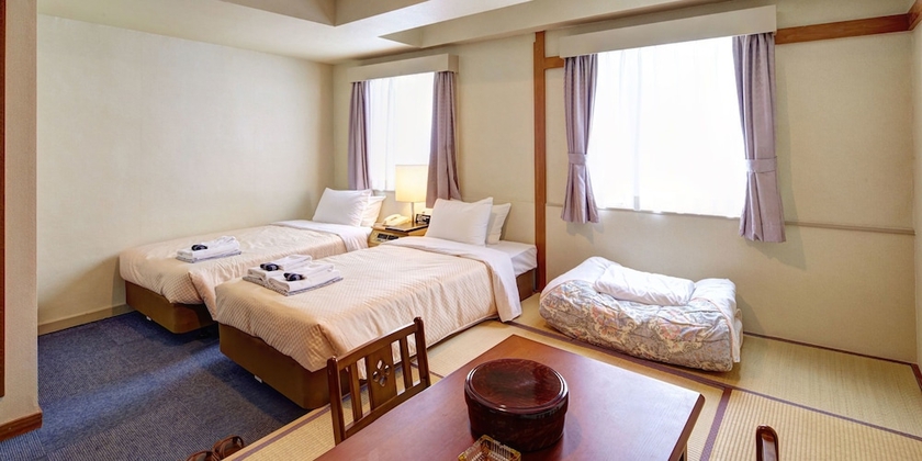Imagen de la habitación del Hotel Okinawa Sunplaza. Foto 3