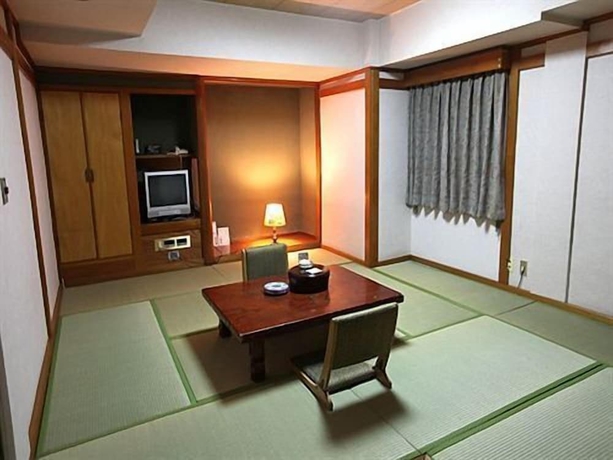 Imagen de la habitación del Hotel Okinawa Sunplaza. Foto 12